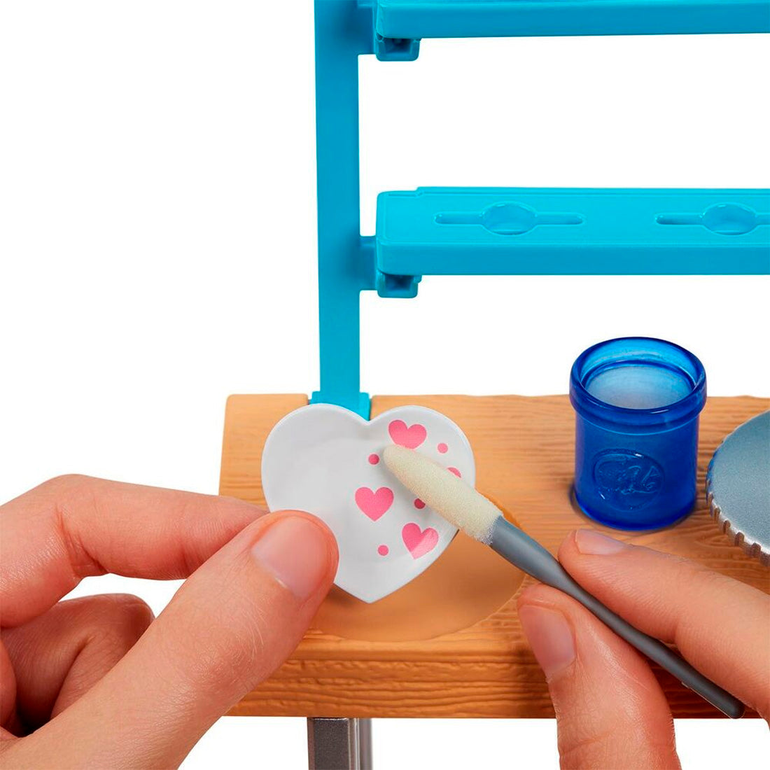 Barbie Sanat Atölyesi Oyun Seti HCM85