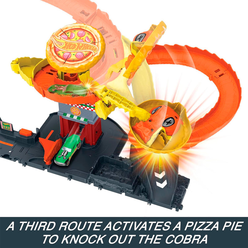 Hot Wheels Pizza Dükkanında Kobra Macerası Oyun Seti HTN81