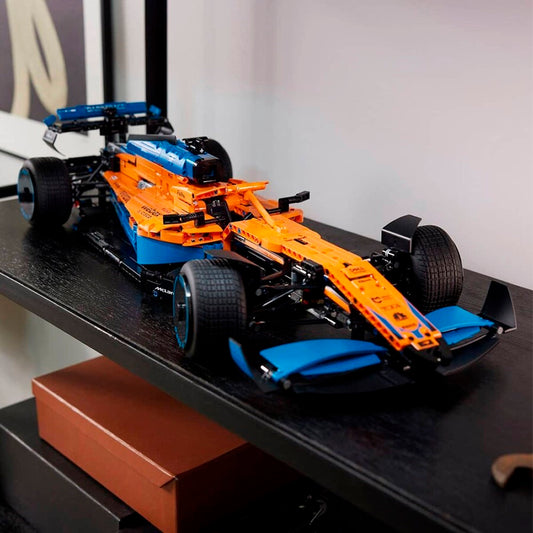 Lego Technic McLaren Formula 1 Yarış Arabası 42141