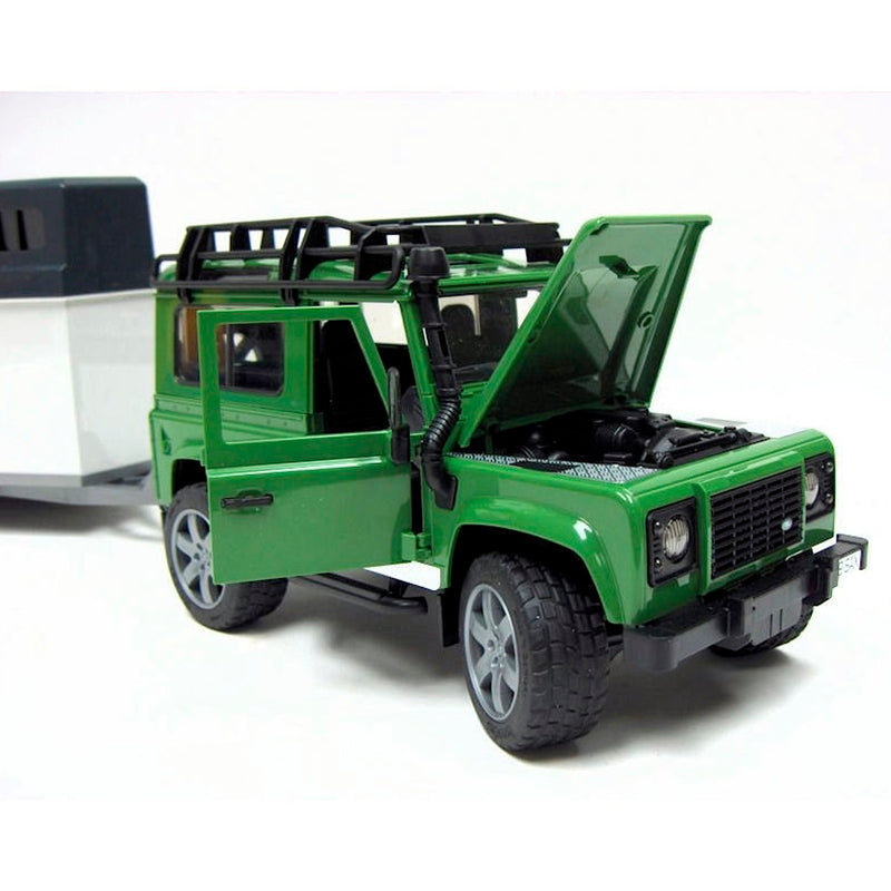 Bruder Land Rover Arazi Aracı ve At Nakil Aracı 2592