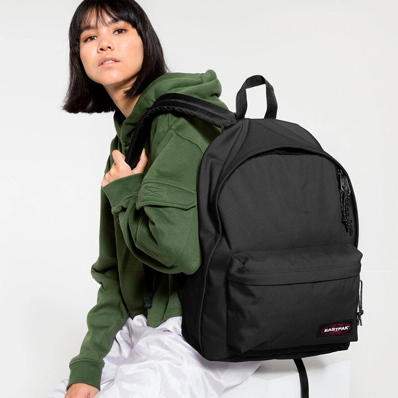 Eastpak Out Of Office Wally Silk Black Sırt Çantası VFE-EK0007672E41