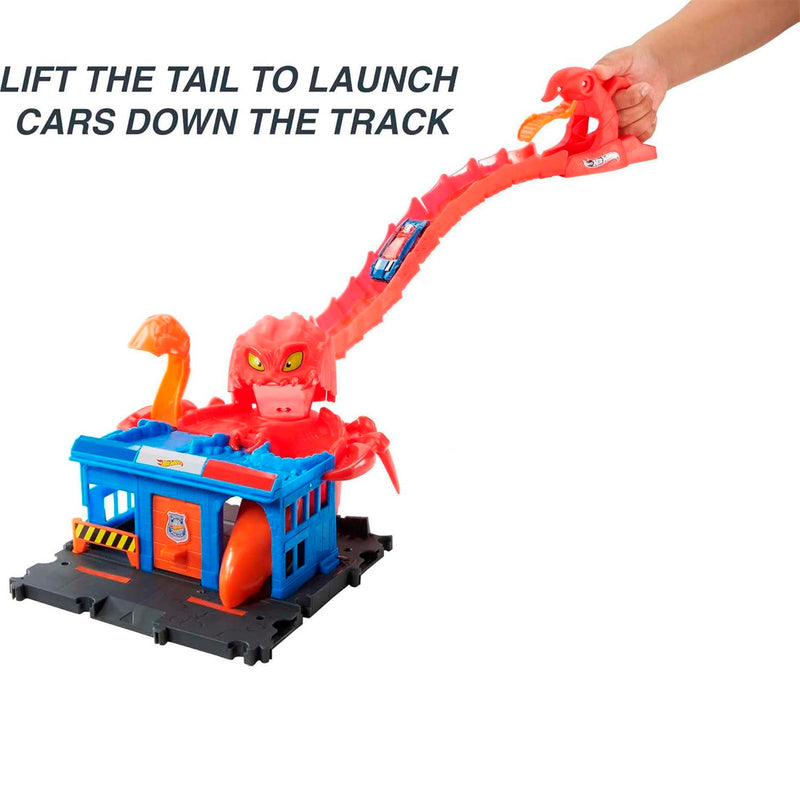 Hot Wheels Düşman Yaratıklar Oyun Seti Hareketli Akrep Saldırısı HDR29-HDR32