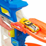 Hot Wheels Köpek Balığından Kaçış HDP06