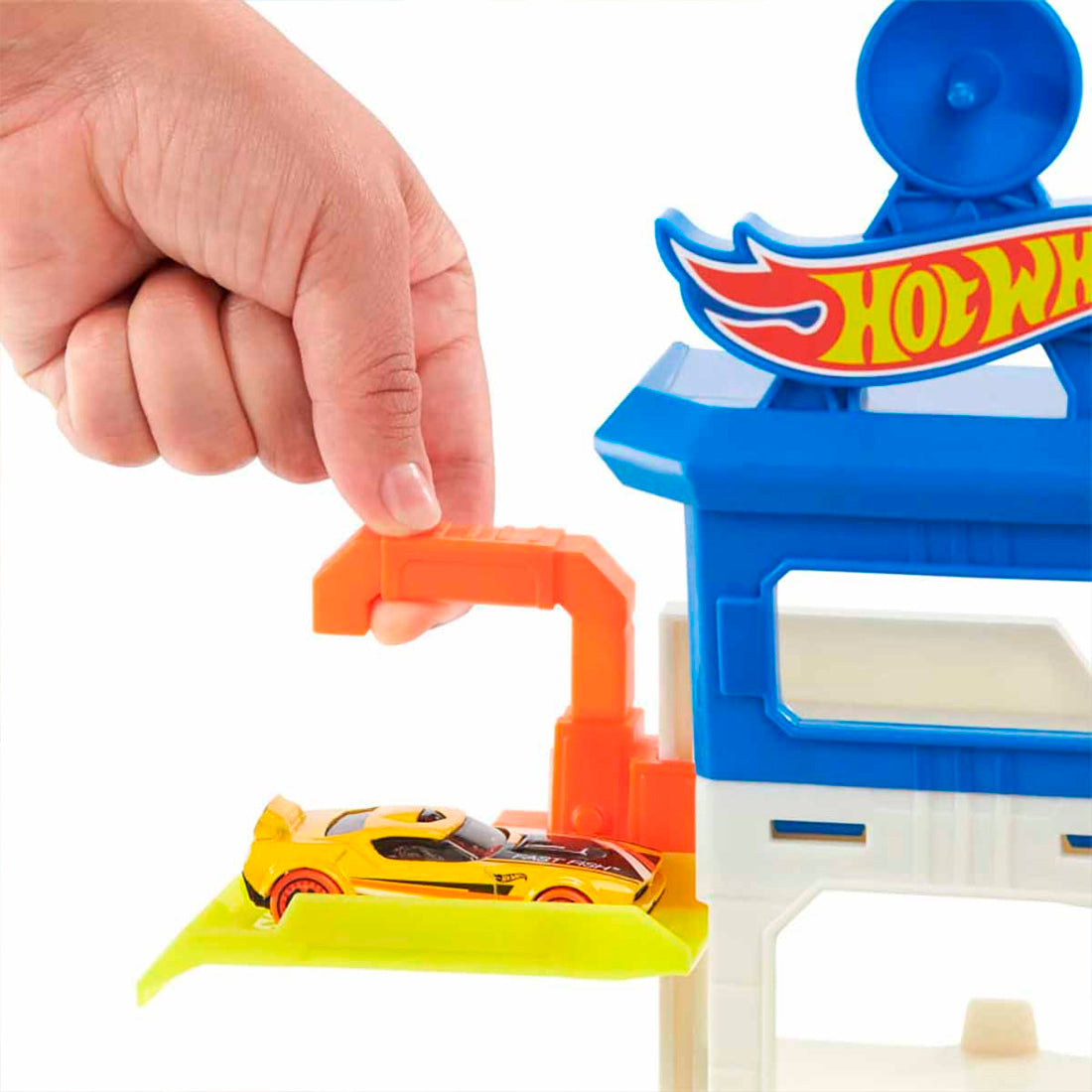 Hot Wheels Köpek Balığından Kaçış HDP06