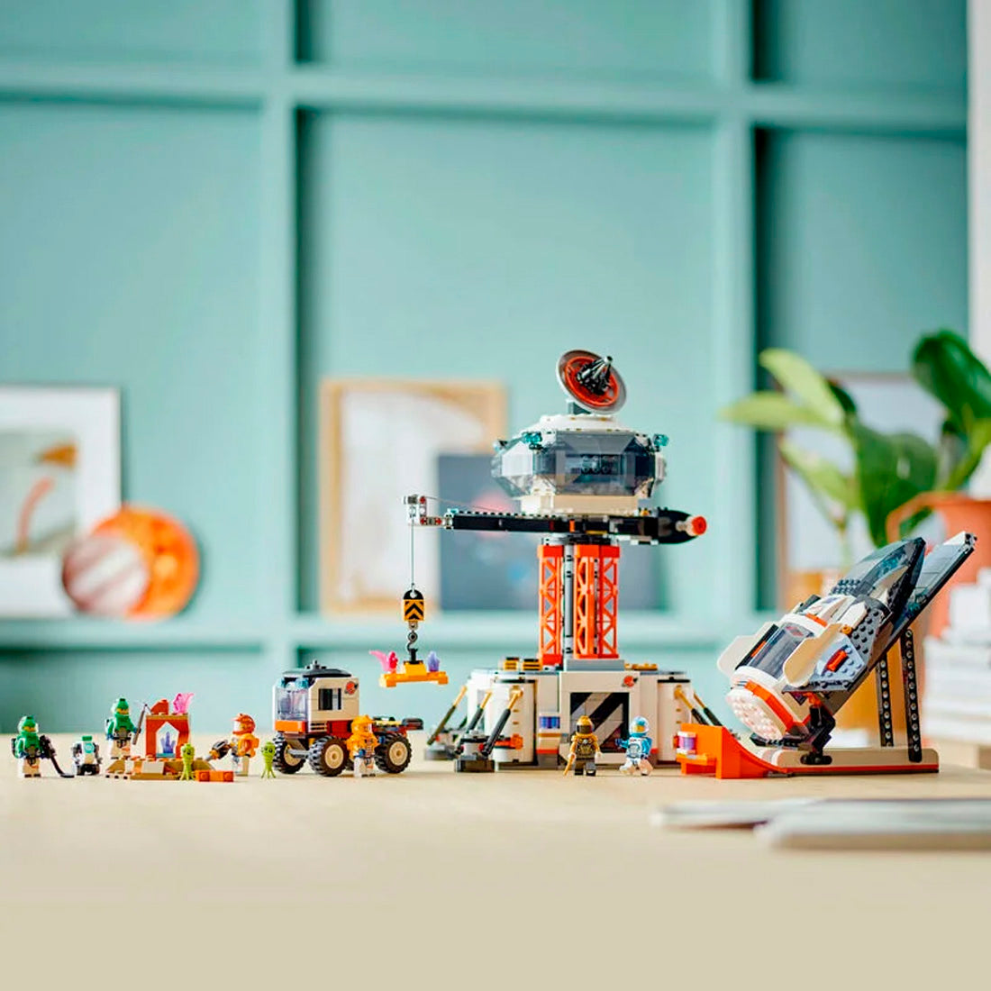 Lego City Uzay Üssü ve Roket Fırlatma Rampası 60434