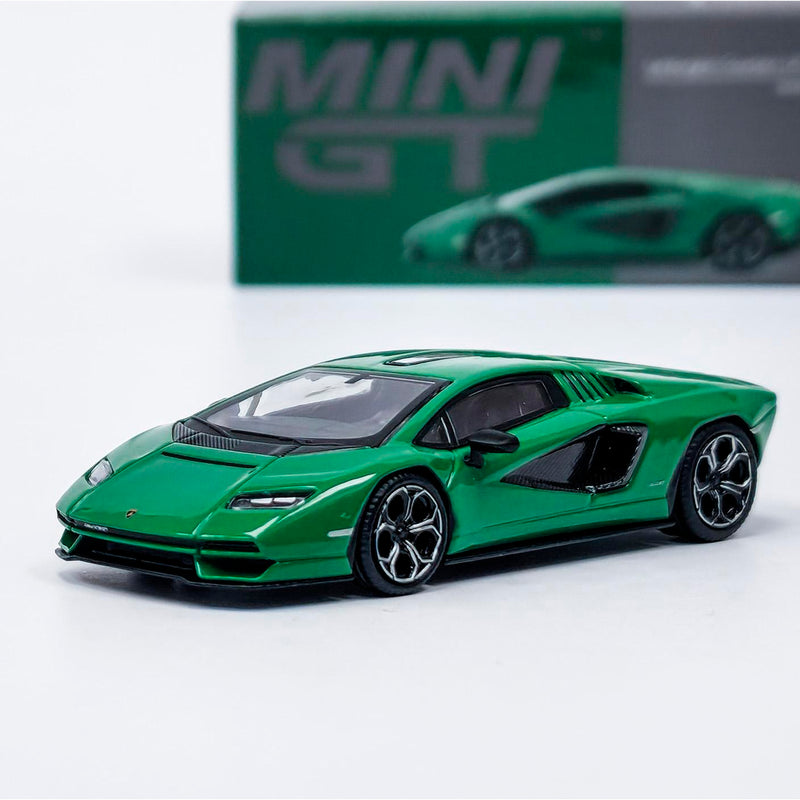 Mini Gt Lamborghini Countachlpi 800 Verde Medio 1/64 Mgt00976