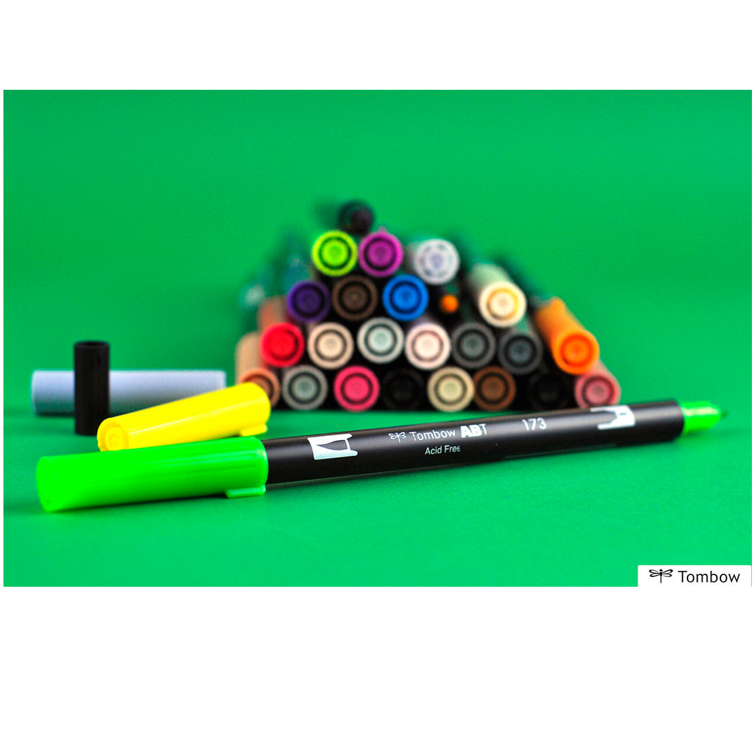 Tombow AB-T Kırmızı Çift Uçlu Grafik Kalemi - Sanatsal Çizim, Eskiz ve İllüstrasyon Kalemi