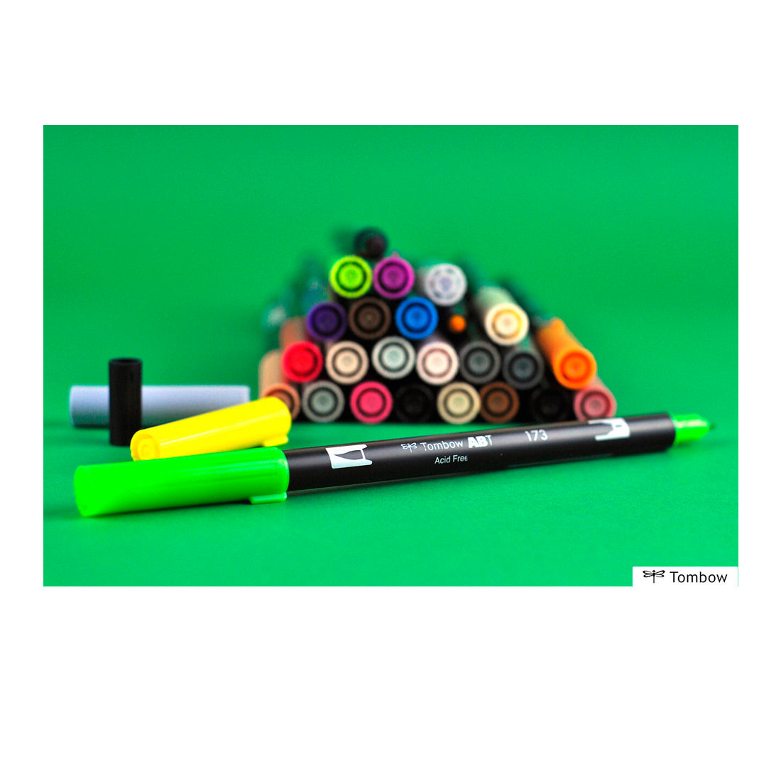 Tombow AB-T Rubin Kırmızısı Çift Uçlu Grafik Kalemi - Sanat, Çizim ve Eskiz Kalemi